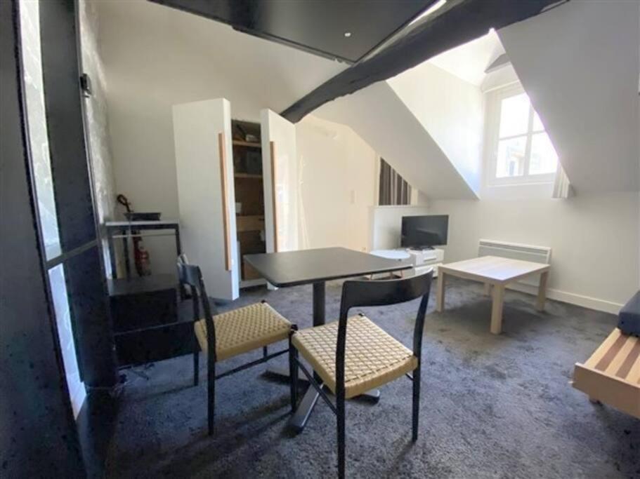 Superbe Studio Avec Terrasse - Cathedrale Nantes Exterior photo