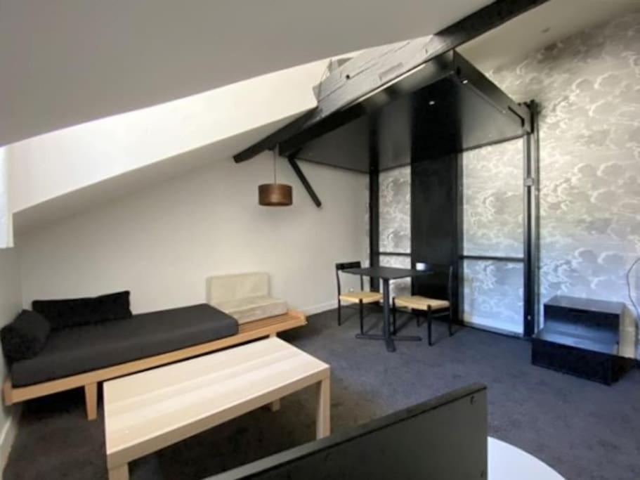 Superbe Studio Avec Terrasse - Cathedrale Nantes Exterior photo